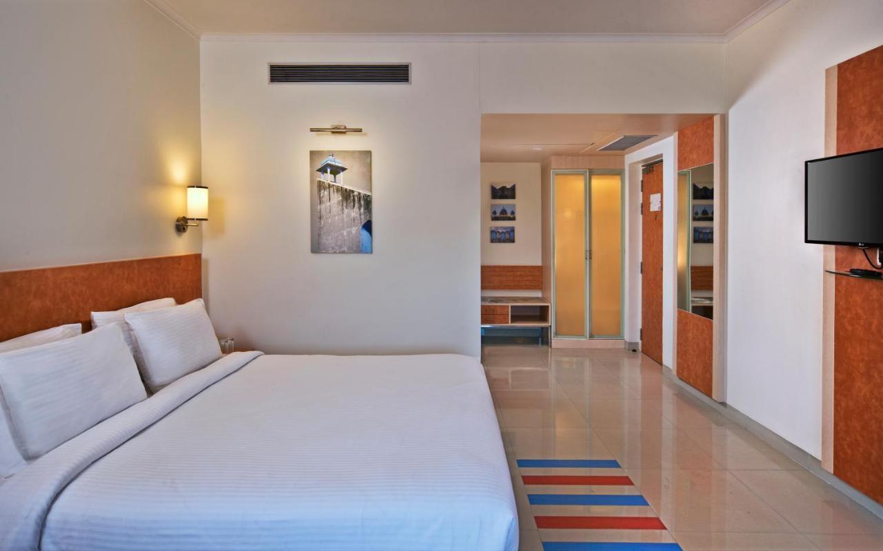 Nirwana Hometel Jaipur- A Sarovar Hotel Dış mekan fotoğraf