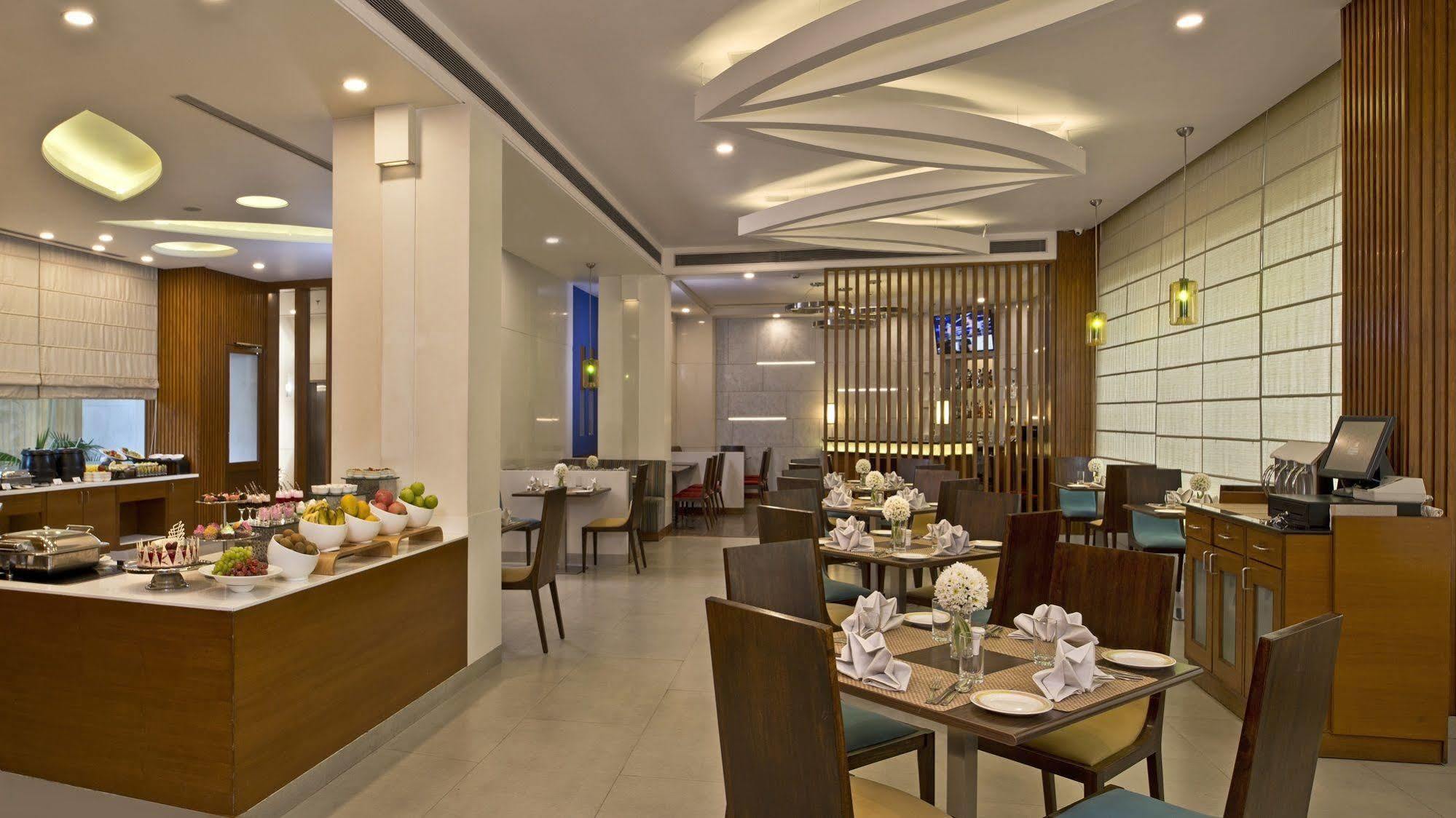 Nirwana Hometel Jaipur- A Sarovar Hotel Dış mekan fotoğraf