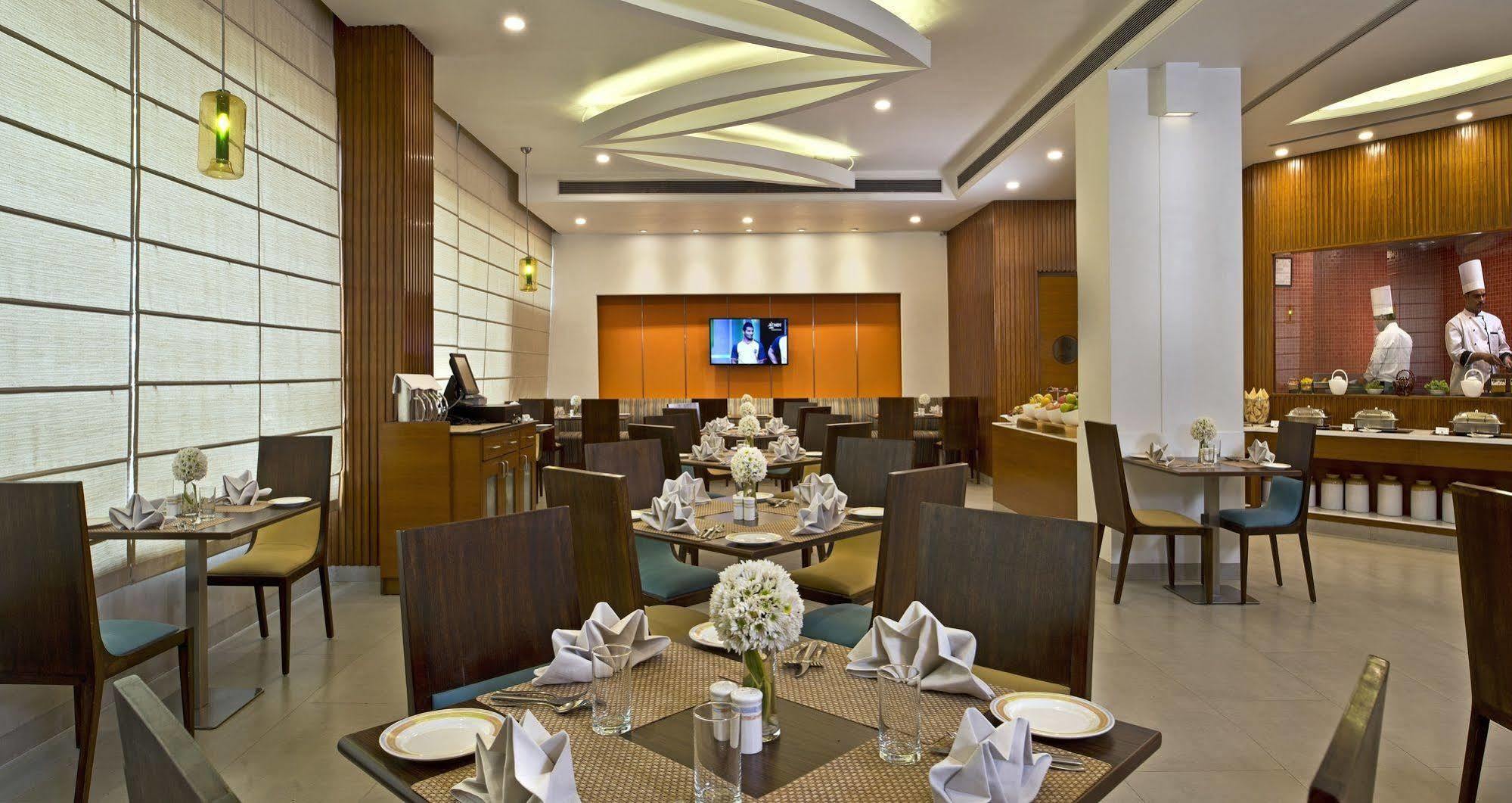 Nirwana Hometel Jaipur- A Sarovar Hotel Dış mekan fotoğraf